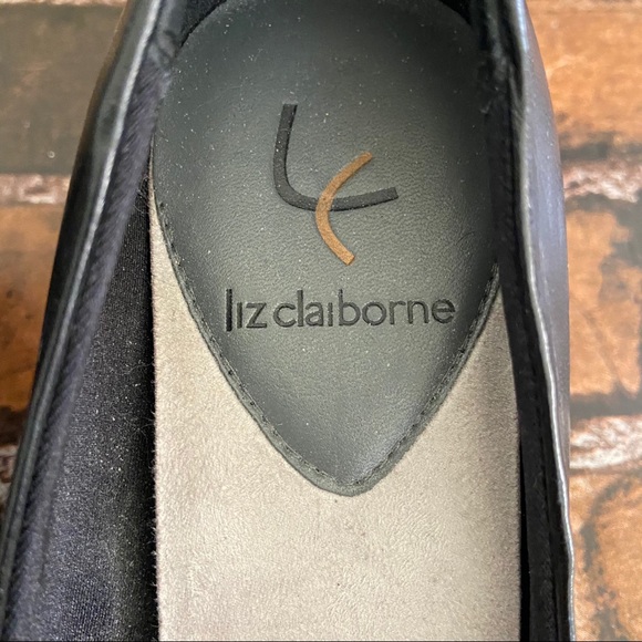 Liz Claiborne Black Leather Heels - Picture 6 of 11